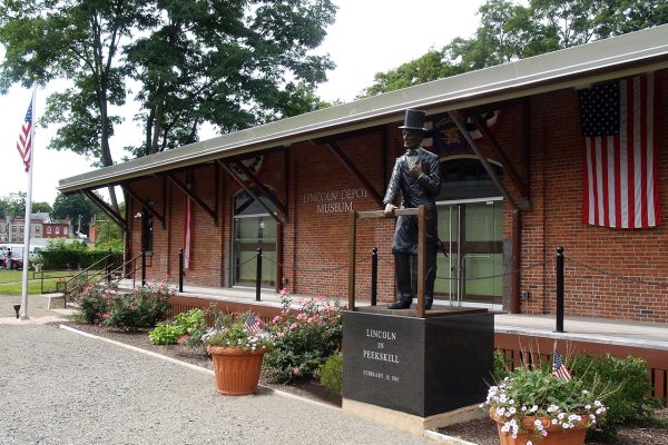 Lincoln Depot Museum exterior