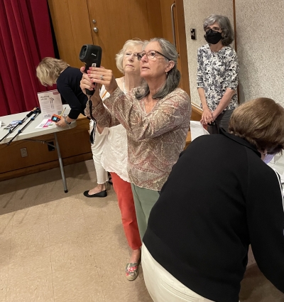 Employees of the Library using the Thermal Imaging Monitor