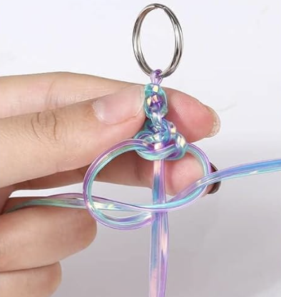 Braiding lanyard on keychain