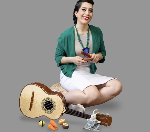 Join Ms. Marilyn for a bilingual storytime!